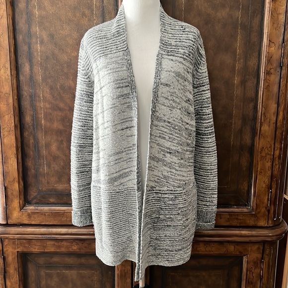 BR Open Front Cardigan - Picture 2 of 11